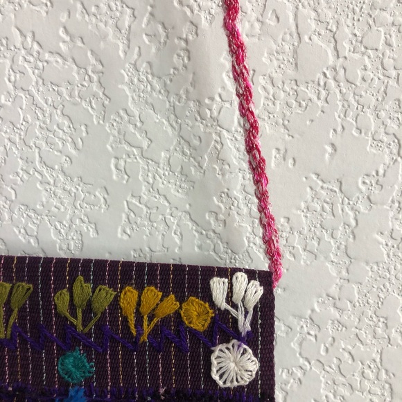 Costume Baldor Mexican Handmade Embroidered Floral Cross Body Bag - Picture 8 of 11